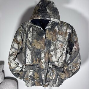 Outfitters Ridge Camo Hooded Jacket Men’s Size Large